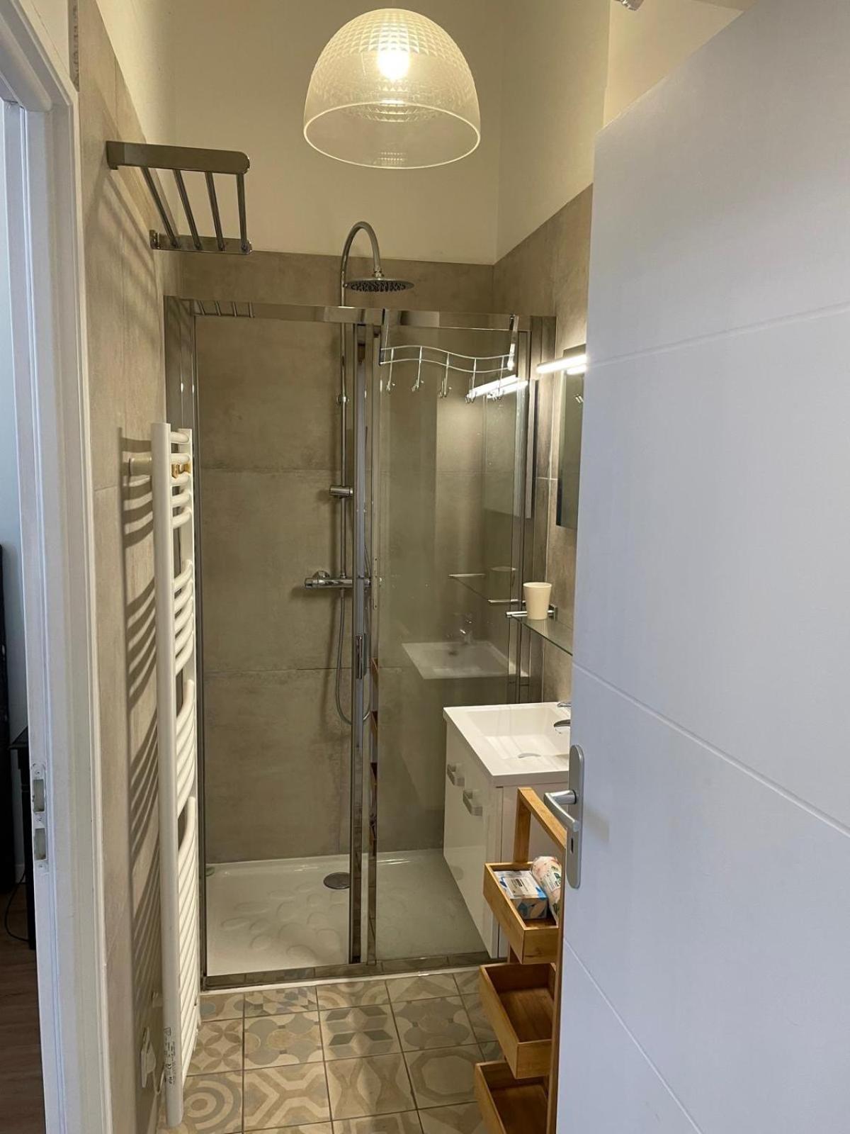 Emplacement Rare Elegant Appartement Avec Balcon Sur Le Canal Royal Sète Zewnętrze zdjęcie
