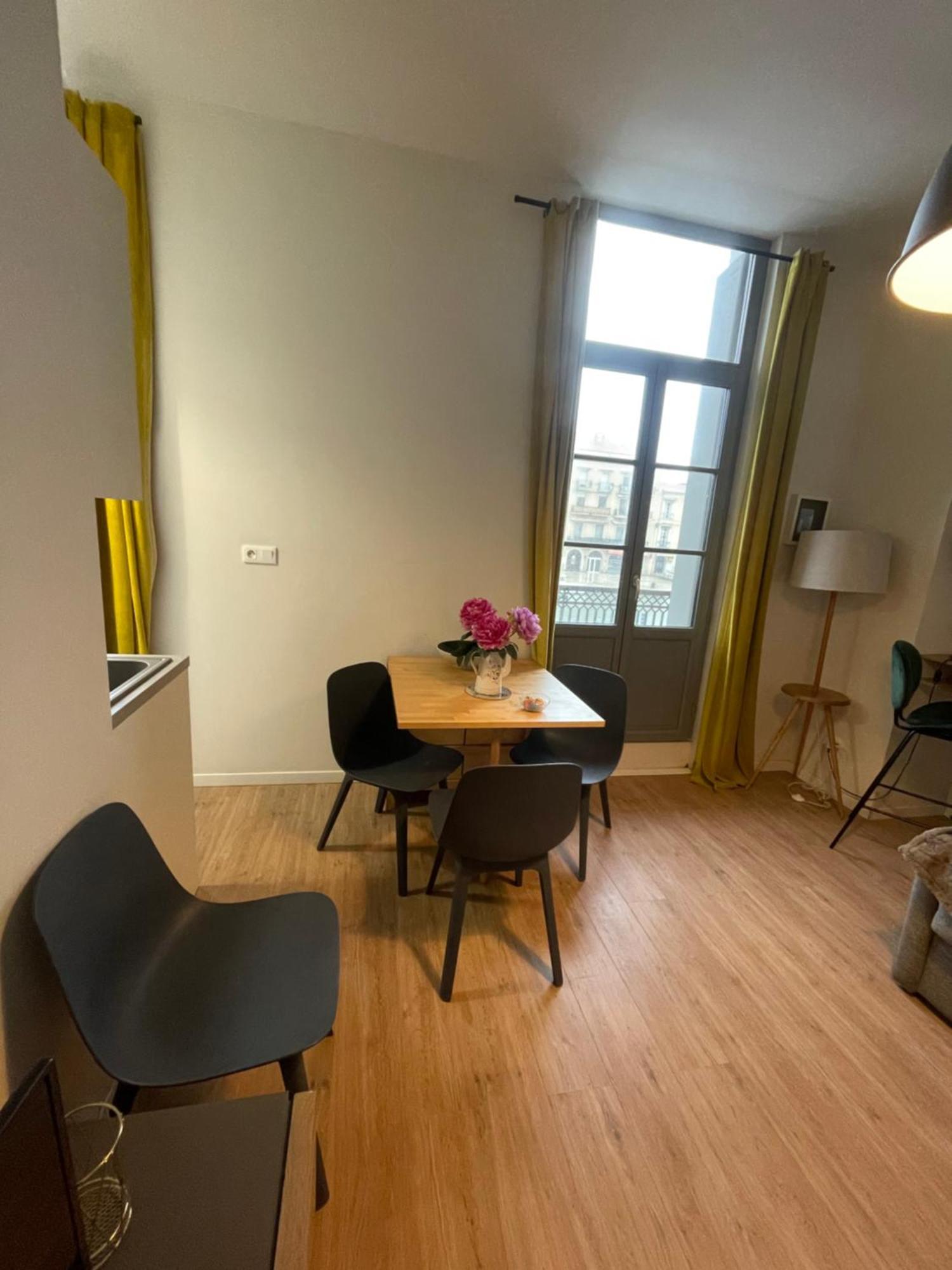Emplacement Rare Elegant Appartement Avec Balcon Sur Le Canal Royal Sète Zewnętrze zdjęcie
